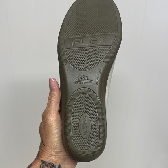 Life India Stride Almond Milk Perforated Flats with Arch Support - Picture 6 of 10